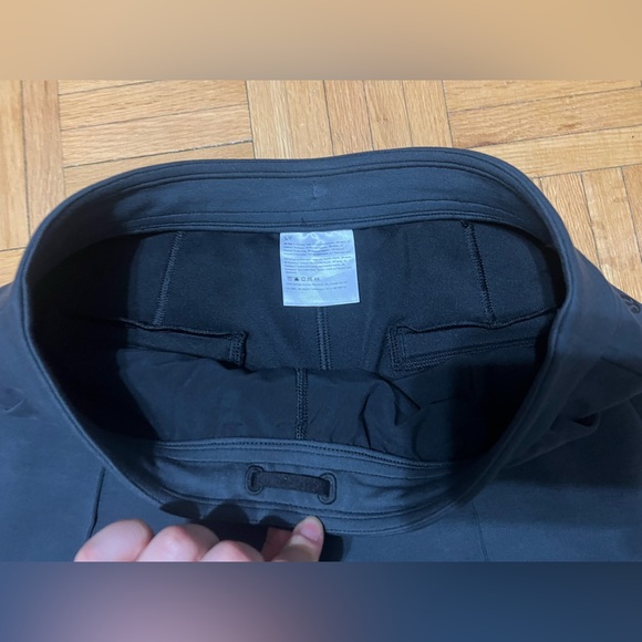 Lululemon Softstreme Pintuck Mid-Rise Pant
Regular - Picture 8 of 9